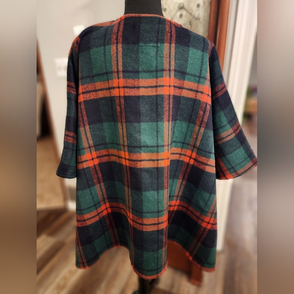NWT C. Luce shrug, size small, plaid - Picture 2 of 5